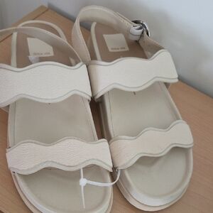 Dolce Vita NEW Cream Scalloped Double-Strap Sandals...size 8.5
